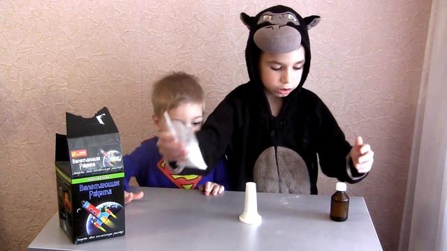 Эксперименты дома Химический опыт Парящая ракета Chemical experience for kids rocket takes off смотреть онлайн