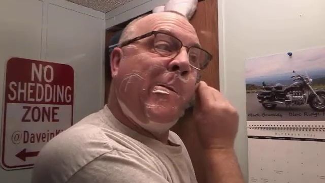 Shave Video # 238 Lather Catcher Sunday - Star Bar with the Ethos Dragonsbeard V3 Trifecta смотреть онлайн
