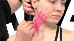 ▶️ КАК ПРАВИЛЬНО СНИМАТЬ ТЕЙПЫ С ЛИЦА И ТЕЛА | Валентин Гайт | Учебный центр BBALANCE