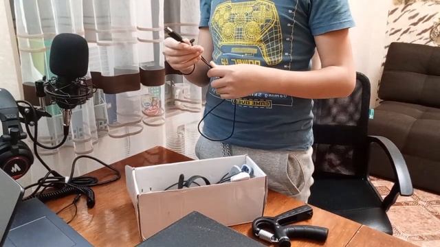 ОБЗОР НА МОЙ РАБОЧИЙ СТОЛ ? смотреть онлайн