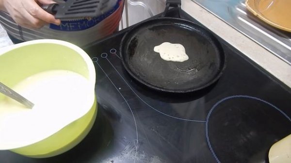 Очень тонкие блины для фарширования.