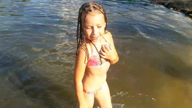 ПРИКОЛЫ НА РЕЧКЕ!! смотреть онлайн