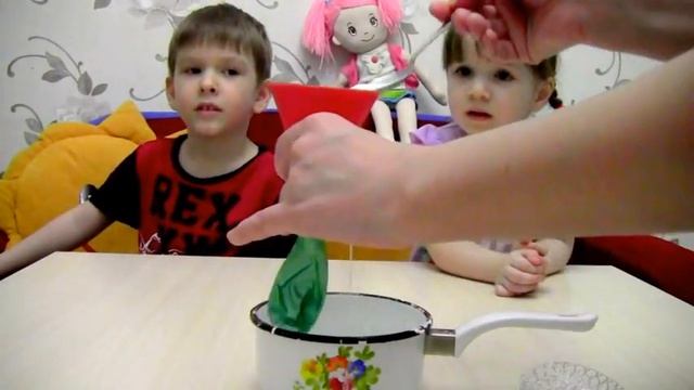 ХЭНДГАМ В СЕТКЕ делаем сами. Опыты для детей. Handgum. смотреть онлайн