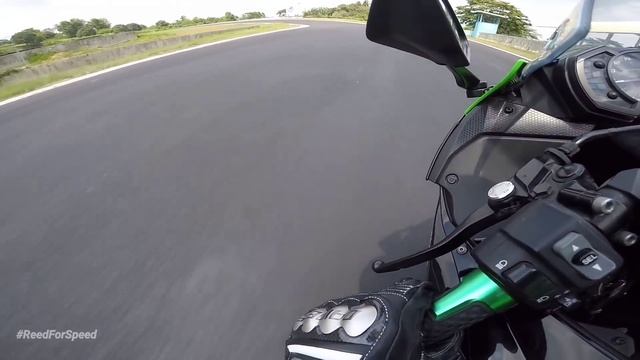 GSX R750 Versus Ninja ZX6R