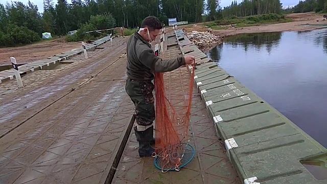 Рыбалка в Якутии, кастинговая сеть смотреть онлайн