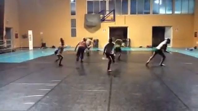 Jason Parsons feat. the Grotte Dancers смотреть онлайн
