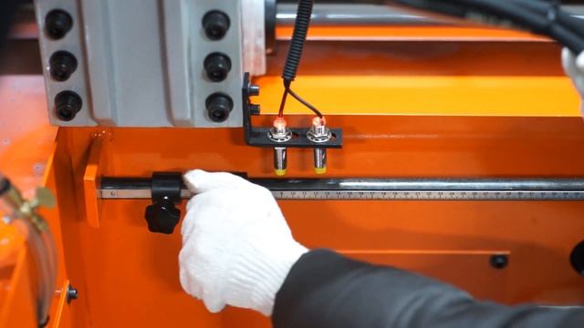 Станок автоматический двухколонный STALEX TBK-4228B смотреть онлайн