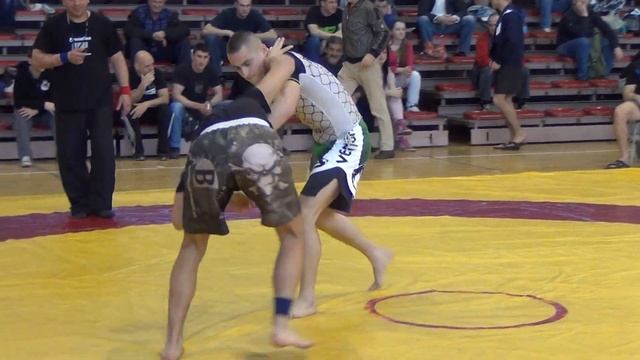 Vladimir Prodanović - Državno prvenstvo u grappling-u Sombor 2013 [III borba] смотреть онлайн
