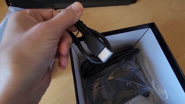 Minis Forum DeskMini UM350 - NUC смотреть онлайн