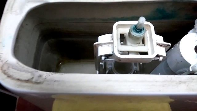 Как очистить бочок унитаза от известкового налета, ржавчины. смотреть онлайн