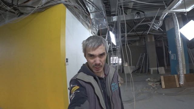 Срезаем старую СКС, офис разбомбили криворукие строители! смотреть онлайн