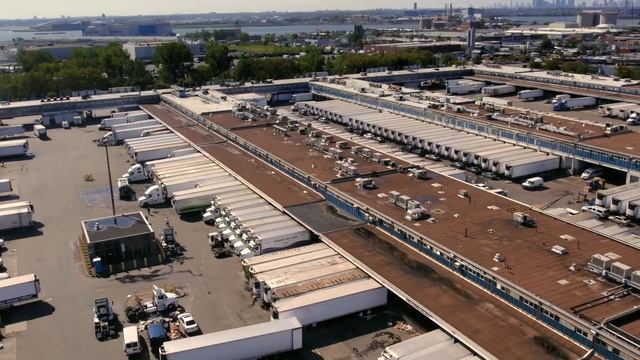 We're Giving Away $30 Million in Free Food смотреть онлайн