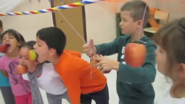 Bobbing apples смотреть онлайн