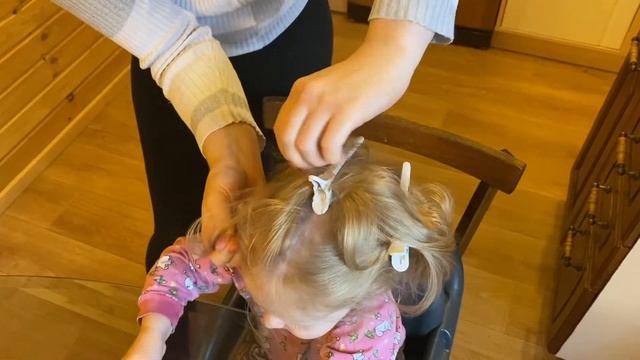 Ободок из хвостиков смотреть онлайн