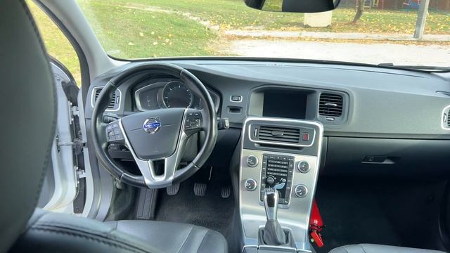 Volvo V60 D4 | Авто из Европы смотреть онлайн