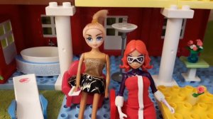 Маринетт, Адриан и Хлоя выполняют задания от подписчиков. Хлоя танцует под песню Джиджалярем!