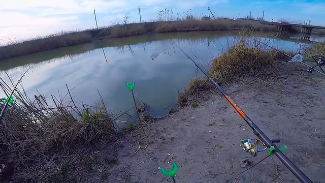 Рыбалка на крупного карася. (рыбалка на спиннинг) смотреть онлайн