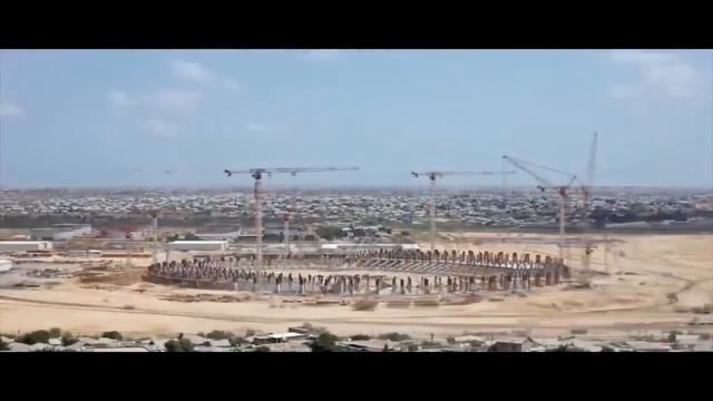 Бакинский Олимпийский Стадион на 68000 человек, являющийся самым большим стадионом на Кавказе. смотреть онлайн
