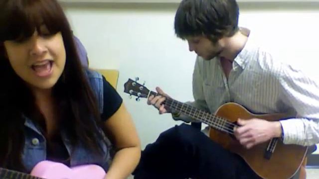Gina & The Beard - Oh Darling (Ukulele Cover) смотреть онлайн