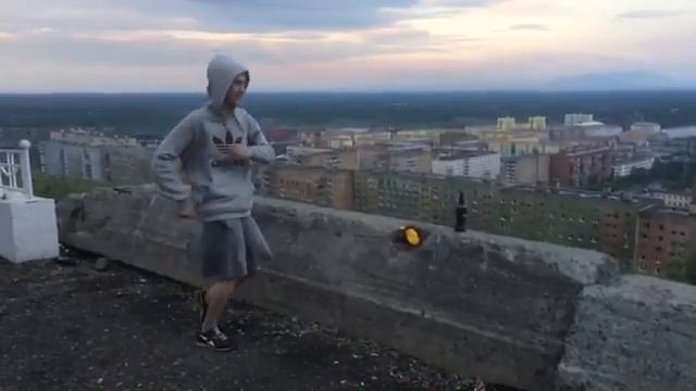 Разборки в Сочи(фетиш на пляже ) 28.19.2017