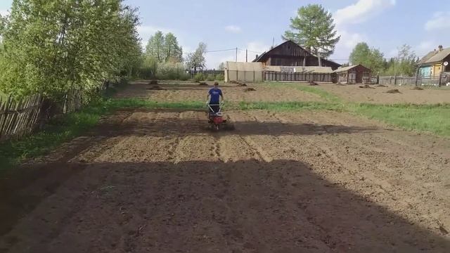 будущий вездеход пашет поля смотреть онлайн