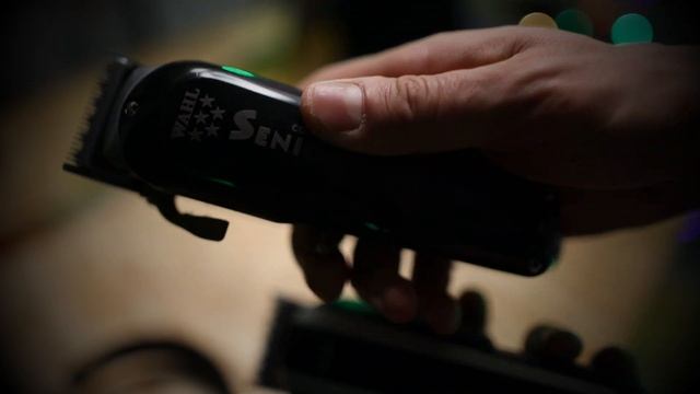 Сравнение Wahl Icon & Senior. смотреть онлайн