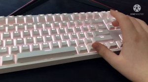 Обзор игровой  клавиатуры Red Square Keyrox TKL Classic White (RSQ-20021)