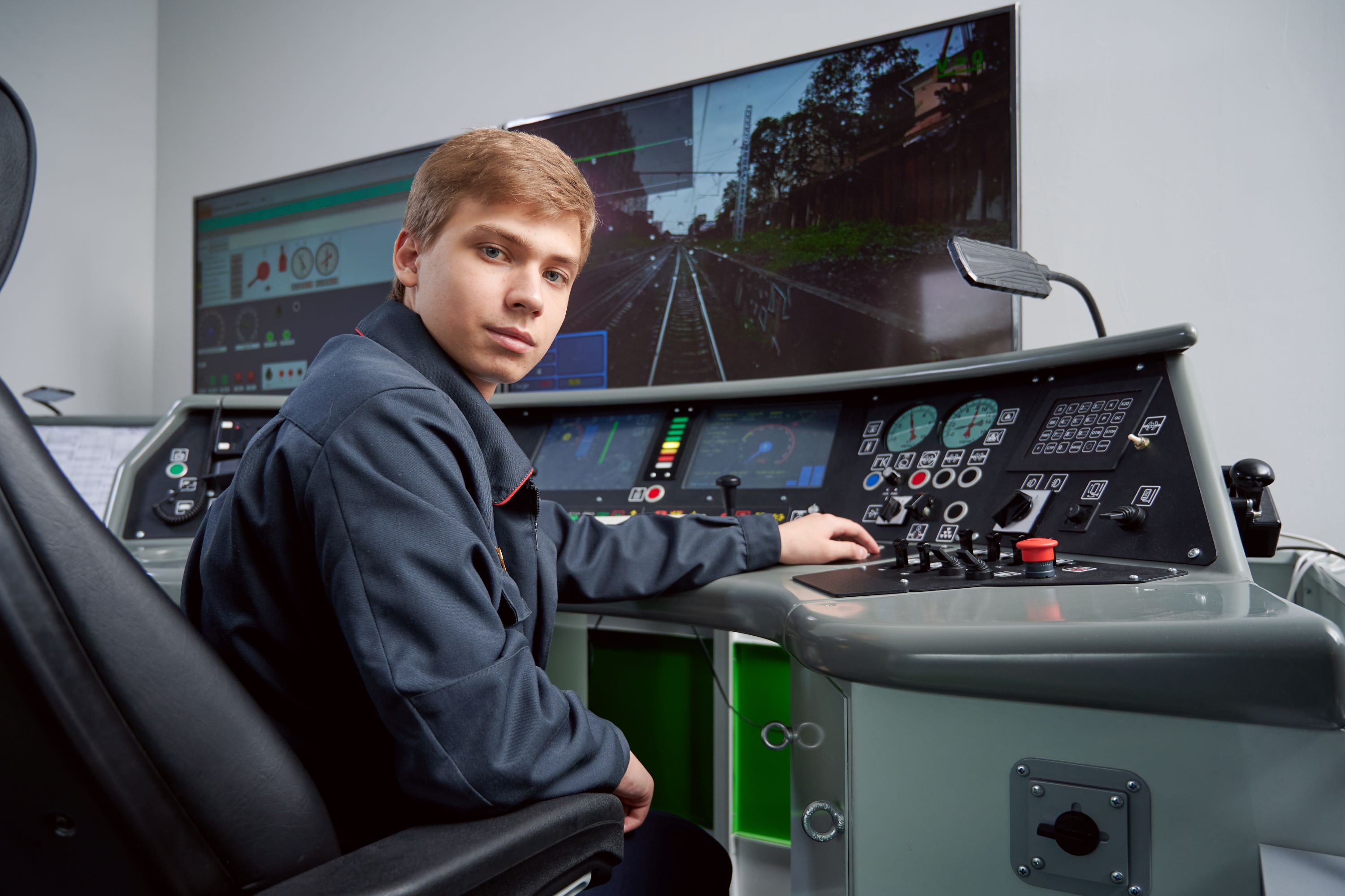 Студенты рассказывают о колледже смотреть онлайн