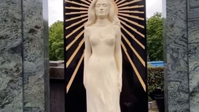 На Могиле Далиды , Женщина которую невозможно забыть .❤️💔 смотреть онлайн