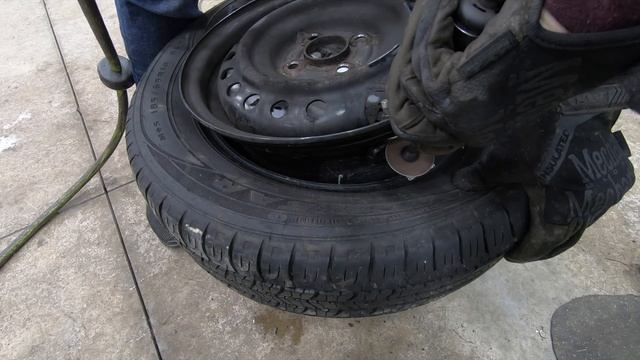 How To Replace TPMS (Tire Pressure Monitoring System) Sensors Without A Tire Machine. смотреть онлайн