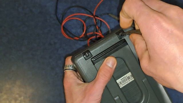 осциллограф FLUKE 97 scopemetr 50mhz. смотреть онлайн
