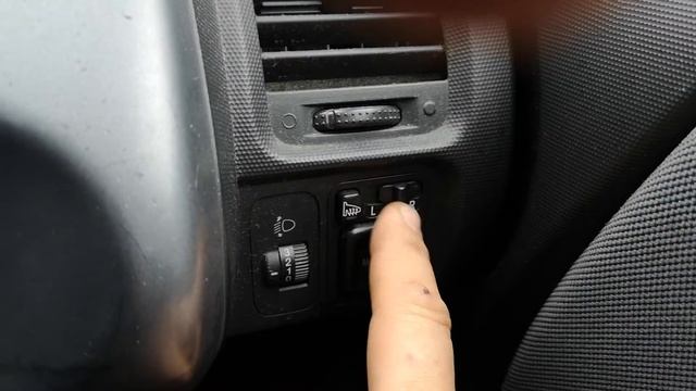 Honda Jazz Sport 1.3l petrol 2002 cabin view and explanation смотреть онлайн