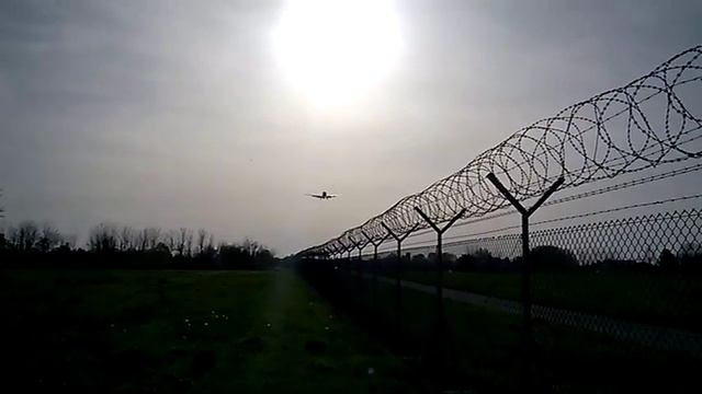 Treviso - Aeroporto A. Canova смотреть онлайн