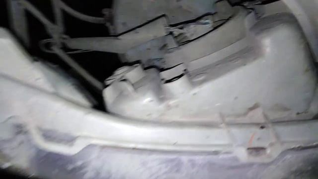Как отрегулировать фары Toyota Platz смотреть онлайн