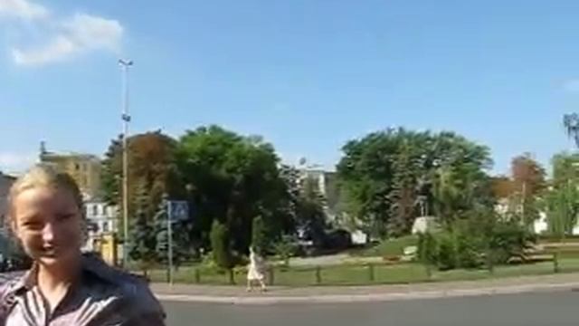 Возле "Пузатой Хаты" в Киеве смотреть онлайн