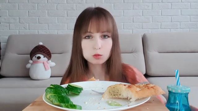 Мукбанг Асмр | Салат Цезарь | Тихий голос | Mukbang Asmr смотреть онлайн