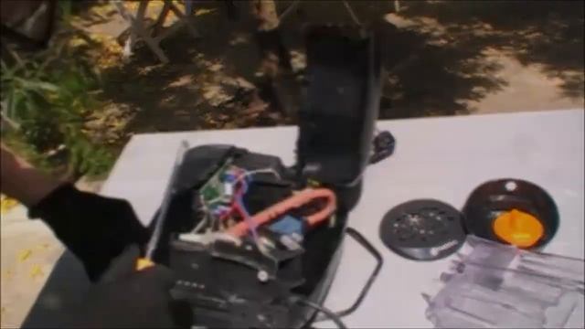 Ouvrir une cafetière Tassimo Tas110X смотреть онлайн