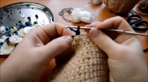 Как связать крючком игрушку кота?