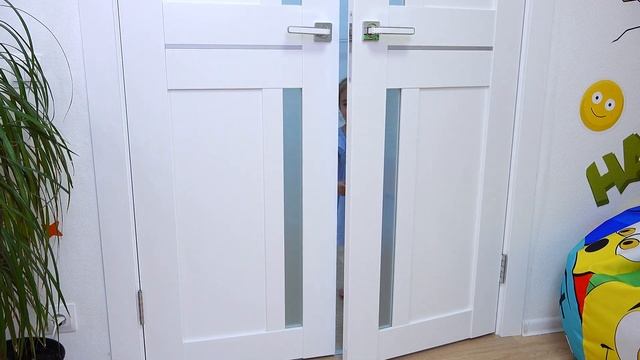 Лёва УЧИТСЯ быть парикмахером от LEV family SHOW смотреть онлайн