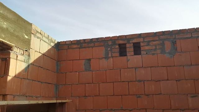 Работы по кладке стен из поризованного керамического кирпича Порикам смотреть онлайн