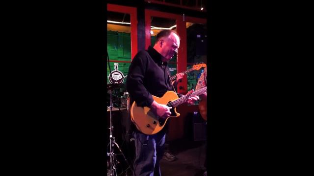 Jimmy Wallace P90 Pickup Put to The Test Live with The Stratoblasters 9/3/2011 смотреть онлайн