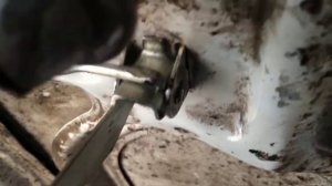 УСТАНОВКА ФИКСАТОРА КАПОТА ВАЗ 2108-2109 ПРАВИЛЬНАЯ УСТАНОВКА ОБРАТНОЙ ПРУЖИНЫ