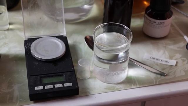 Making Homemade Molecule 02 | Ambroxan | Escentric Molecules смотреть онлайн