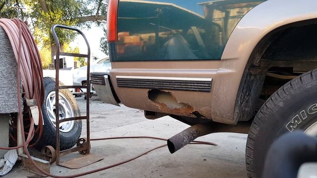 1996 K2500 Suburban 7.4L muffler delete. смотреть онлайн