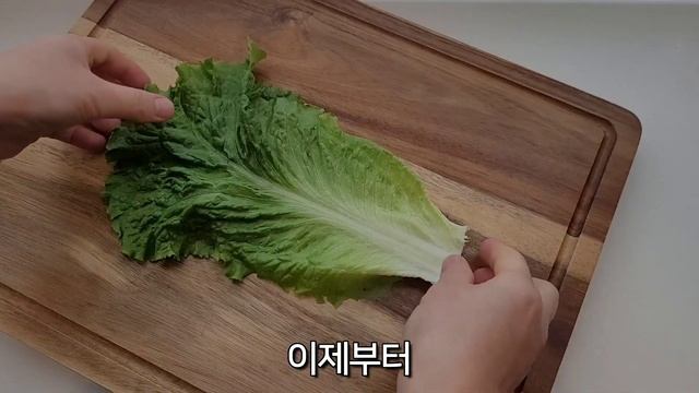 케이크 위에 페트병 뚜껑을 놓으면 이렇게 돼요~ 간단한데 의외로 모르는 자르기 꿀팁!! 앞으로 이대로 확!! 잘라요!! смотреть онлайн