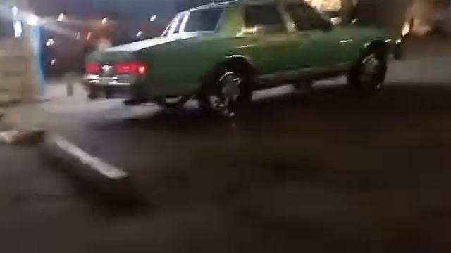 1987 Teal Chevy Caprice Classic Beating 4 12s Audio Pipe смотреть онлайн