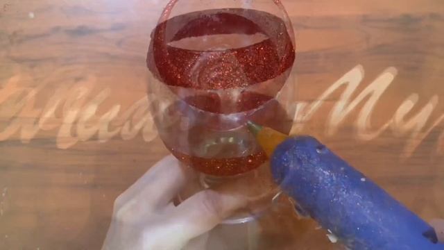 Новогодний подсвечник из бокала своими руками | Tavifa смотреть онлайн