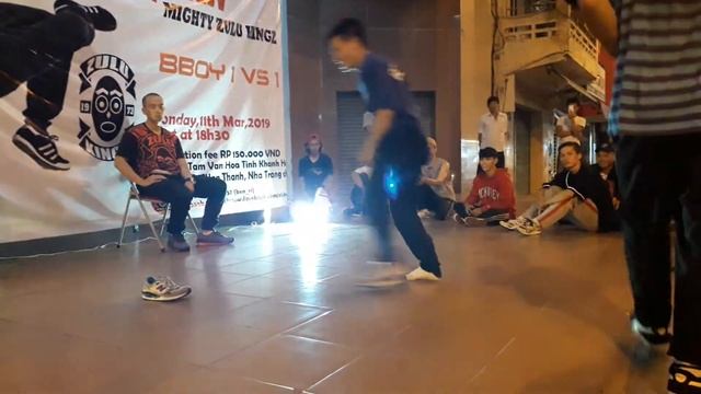 Tyquan Workshop Jam 2019 - B-boy 1 vs 1 - Top 8 - Bboy Wild vs Bboy Tiny смотреть онлайн