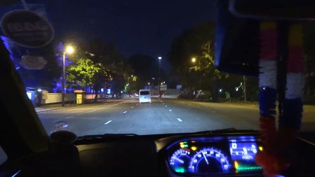 Colombo at Night- Canon HF G60 Low Light video смотреть онлайн
