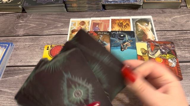 Что у НЕГО НА УМЕ? О чем он думает? Онлайн гадание смотреть онлайн